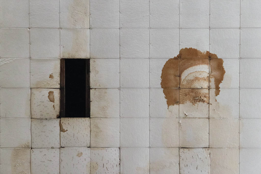 Decay, photograph 3